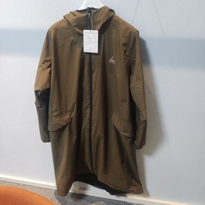 S250011 Women's laminated raincoat