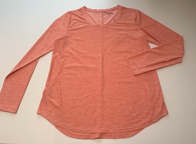 S250370 Women's High Low Top