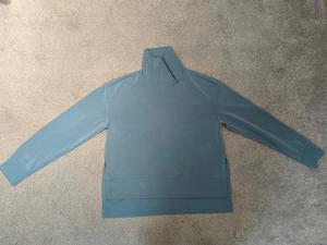 S231090 Women's Pullover