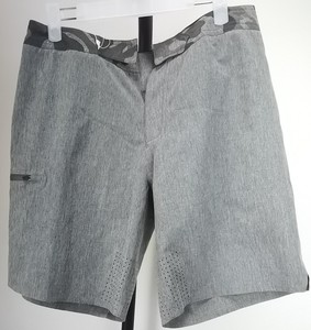 S20211011-10-SHORTS